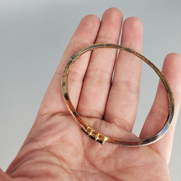 Single Bangle Navy Marquise Stones- Damaged/ Fair/ Acceptable - Picture 8 of 13